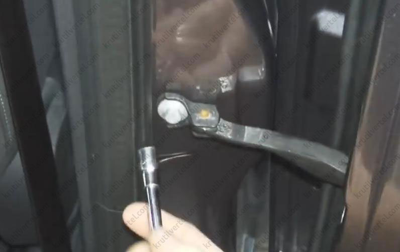 задняя дверь Ford Kuga 2