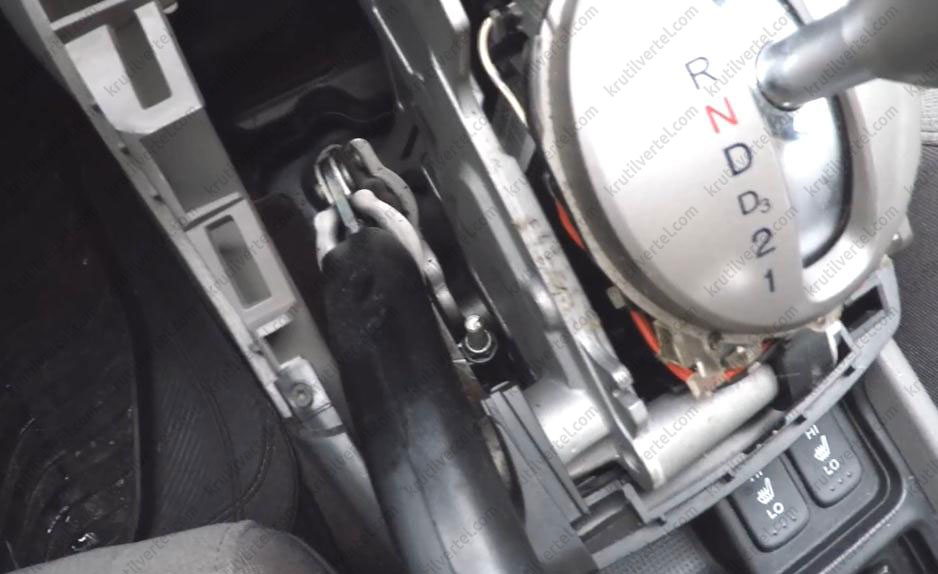 стояночная тормозная система Honda Civic 4D