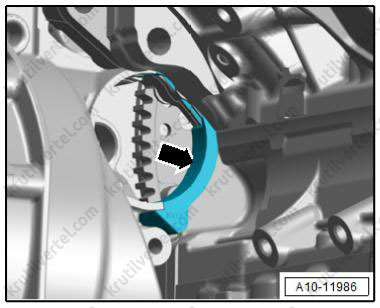 снятие и установка стартера Volkswagen Touareg с 2018 года, снятие и установка стартера Фольксваген Туарег с 2018 года